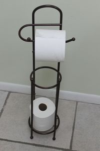 Portarrollos de papel higiénico de hierro, soporte independiente con diseño compacto para organizar espacios pequeños en el baño - Product Image 2