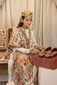 Khussa para Mujer, Hecho en Pakistán, Diseño Personalizado, Material Duradero de la Mejor Calidad, Antideslizante, Estampado a la Moda, Venta Caliente, MOQ Bajo - Product Image 6