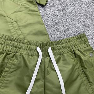 Ensemble deux pièces d'été en tissu tissé coupe-vent style hip-hop, imperméable, avec fermeture à boutons, personnalisé, léger, pour homme - Product Image 3