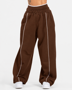 Conjunto de chándal de dos piezas para mujer al por mayor: Chaqueta con cremallera y contraste de líneas, pantalón de pierna ancha de ajuste relajado, ropa a juego. - Product Image 5