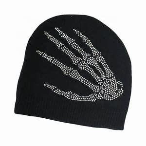 Nuevos Gorros de Punto con Pedrería, Gorros Sólidos con Diseño y Logotipo Personalizados, Gorro Casual Cálido para Mujer, Precio al por Mayor 2026 - Product Image 3