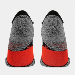 Calcetines deportivos de algodón con logotipo personalizado para hombre - Product Image 3