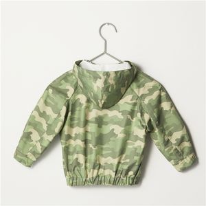 Manteau de veste imperméable vert camouflage ODM OEM à manches raglan pour filles - Product Image 5