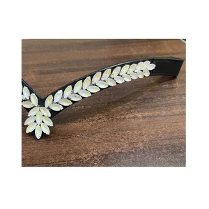 Fronture d'attelage en cuir noir pour cheval anglais, ornée de strass en cristal blanc en forme de goutte, modèle V, pour concours, disponible en 4 tailles LLT - Product Image 3