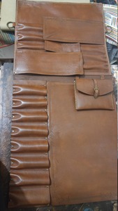 Rouleau de Couteaux de Chef en Cuir Véritable Personnalisé, Sac de Transport Durable pour Couteaux de Chef en Cuir Véritable, Nouveau Design OEM LKR-0362 - Product Image 4