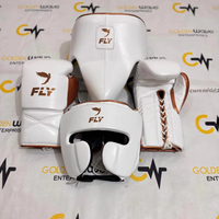 Ensemble de boxe professionnel en cuir véritable, avec gants de boxe à lacets respirants pour entraînement et sparring.
