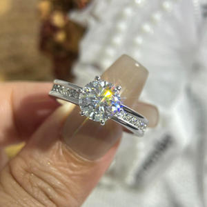 Anillo de Compromiso de Moissanita Redonda Brillante, Plata de Ley, Anillo de Novia Clásico Solitario, Joyería de Boda Brillante, Regalo - Product Image 1