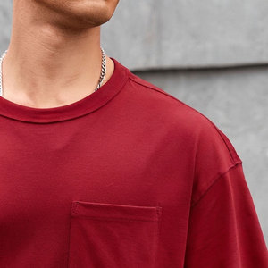T-shirts de sport pour hommes de couleur rouge magnifique, surdimensionnés, respirants, confortables, durables, en polyester, personnalisables - Product Image 2