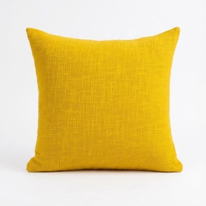 Housse de coussin en coton écologique faite à la main, colorée et moderne, pour la maison - Product Image 1