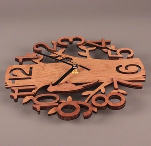 Horloge murale en bois avec motif d'oiseau, décoration murale silencieuse inspirée de la nature, grande horloge rustique, cadeau pour le salon, la chambre à coucher - Product Image 2