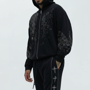 Chándal de hombre con pedrería, diseño más demandado, precio económico, antiarrugas, totalmente personalizado, con el último material. - Product Image 1