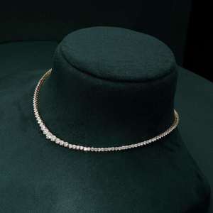 Collier de luxe en or jaune avec diamants de laboratoire gradués certifiés IGI – Bijoux raffinés pour mariée, fiançailles et soirées élégantes - Product Image 1