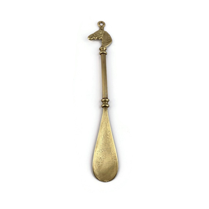 Cuchara para zapatos vintage con cabeza de caballo, tamaño mediano, de latón francés fundido, estilo ecuestre, para el cuidado de calzado en el recibidor y el cuarto de servicio. - Product Image 3