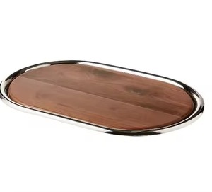 Plateau de service rectangulaire en bois avec poignées en laiton, design minimaliste, fait main, plaque solide, biodégradable, respectueux de l'environnement, pour servir les aliments - Product Image 5