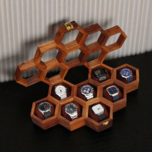 Caja de Almacenamiento para Relojes de Madera Hecha a Mano con Interior de Terciopelo, Estuche Organizador de Relojes de Madera de Lujo para Coleccionistas de Relojes por AYAANS - Product Image 3