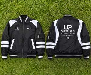 เสื้อแจ็คเก็ตบอมเบอร์แบบสั่งทำพิเศษ เป็นมิตรกับสิ่งแวดล้อม ระบายอากาศได้ดี น้ำหนักเบา สำหรับผู้ชาย  แบบวาร์ซิตี้ ป้องกันลม คอตั้ง มีกระเป๋าซิป  รับสกรีนโลโก้แบรนด์ - Product Image 6
