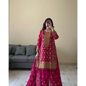 Ensemble de costume en mousseline rose pour femmes, taille XL, pour les fêtes, avec des détails en fil et des paillettes, 100% polyester - Product Image 6
