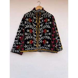 Chaqueta Suzani de Terciopelo Negro Premium, Bordada con Flores, Cuello Alto, Estilo Bohemio, Manga Larga, Ropa de Invierno para Mujer - Product Image 1