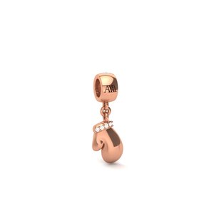 Pendentifs et breloques contemporains de haute qualité, ornés de détails en diamants sophistiqués, montures en or massif, idéaux pour offrir en cadeau lors d'une demande en mariage. - Product Image 5