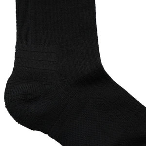 Calcetines Unisex de Algodón Peinado Transpirable de Punto Alto Sin Costuras con Diseño a Rayas en la Parte Inferior, Antideslizantes y Antibacterianos, para Jóvenes, Otoño - Product Image 3