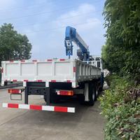 Grue montée sur camion Sinotruk HOWO 6x4, grue hydraulique à flèche télescopique pour travaux de construction