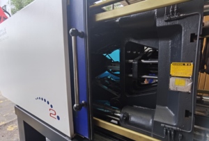 Haitian Ma2500 250 Ton Horizontal Injection Molding Machine Large Plastic <strong>Toys</strong> <strong>Used</strong> with PLC &amp; Motor Core Components - Product Image 4