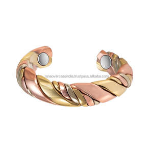 Anillo Magnético de Cobre Clásico, Ajustable, con Patrón Trenzado Multitono, Hecho a Mano, Elegante Accesorio de Moda para Regalos - Product Image 3
