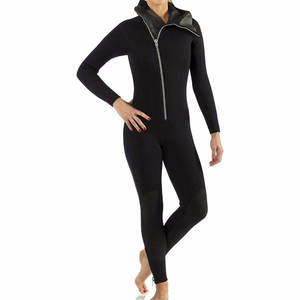 Traje de Neopreno Premium para Mujer de 3mm, Manga Larga, Cierre Frontal Cruzado, Cuello con Capucha, Negro, Grosor Personalizable - Product Image 5