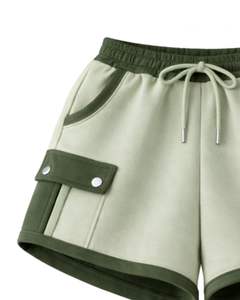 Conjunto de dos piezas casual para mujer: Sudadera corta con cremallera y bloques de color verde oliva, y pantalones cortos con bolsillos cargo. Poliéster y algodón. Venta al por mayor personalizada. - Product Image 6