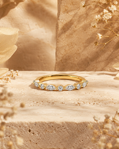 แหวนแต่งงานผู้หญิงทองคำขาว 14K ประดับเพชรโมอิสซาไนต์ทรงกลมสลับกับทรงมาร์คีส์ ดีไซน์เรียบหรู ขายส่ง - Product Image 1