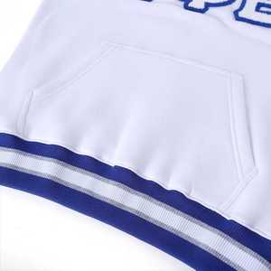 Sudadera de Cuello Redondo con Rayas Blancas Zeta Phi Beta, Bordado Chenille, Ropa de la Hermandad Griega, Sudadera Unisex de Algodón Premium - Product Image 4