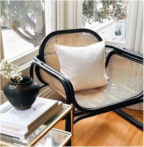 ชุดเฟอร์นิเจอร์หวายทนทาน ดีไซน์ทันสมัย โต๊ะและเก้าอี้สำหรับใช้งานกลางแจ้ง เหมาะสำหรับลานบ้านและอพาร์ตเมนต์ - Product Image 3