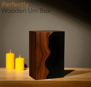 Urne funéraire artisanale en noyer : Urne funéraire moderne en résine noire à motif ondulé pour cendres humaines, taille moyenne 9x5,5 pouces. - Product Image 1