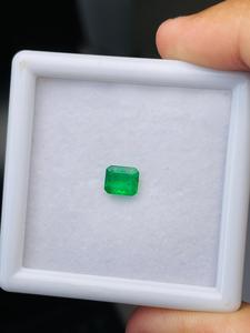 Natural Emerald Zambia <b>square</b> cut 1.07 cts AAA Grade with superb luster nice color perfect polishing and making at cheap price - Product Image 4