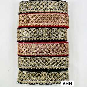 Encaje de algodón bordado de calidad premium hecho con hilos de algodón suaves y duraderos. - Product Image 2