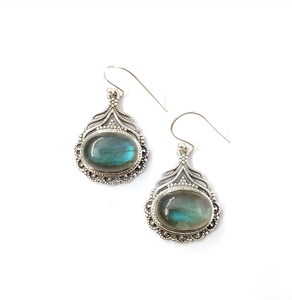 Boucles d'oreilles classiques en argent 925 avec fermoir filigrané, magnifiques, tendance, forme ovale moderne, labradorite naturelle, bijoux fins et délicats - Product Image 2