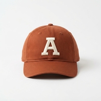 Casquette de baseball marron à 5 panneaux avec lettre brodée blanche et logo frontal, unisexe, ajustable, décontractée, en toile classique