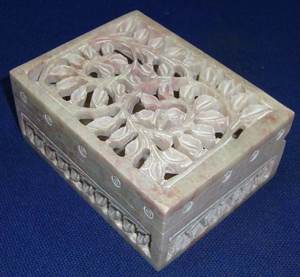 Hermosa Caja de Almacenamiento de Joyas de Piedra Jabonosa Natural con Diseño de Tallado de Flores en Forma Cuadrada para Decoración del Hogar y Fines de Reventa - Product Image 3