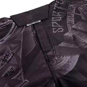 Ensemble de shorts d'entraînement de boxe MMA personnalisés de qualité supérieure, équipement de combat pour hommes de haute qualité avec impression par sublimation durable - Product Image 4