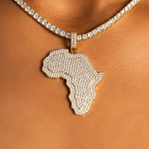 Colgante de mapa de África con incrustaciones de diamantes |   Collar con Colgante del Continente Africano Estilo Hip Hop |   Colgante Cultural de Acero Inoxidable - Product Image 3