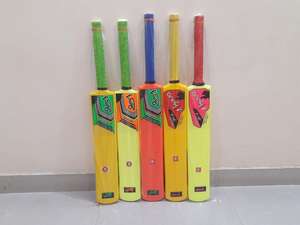 Bate de Cricket de Plástico Ligero para Niños, Diseño Duradero y Seguro para la Escuela, Juego en Interiores o Exteriores - Product Image 2