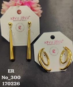 Ensemble de boucles d'oreilles tendance en alliage d'acier inoxydable plaqué or de luxe avec imitation perle pour femmes - Product Image 6