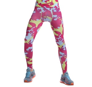 Pantalones de compresión para hombre con estilo para deportes secos, mallas de entrenamiento de punto con mallas sublimadas impresas para correr, entrenamiento de yoga - Product Image 1