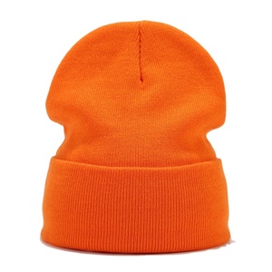 Vente en gros Bonnet épais unisexe avec logo personnalisé Bonnet d'hiver en tricot imprimé Casquette de ski d'automne Casquette de plage applicable - Product Image 4