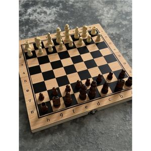 Jeu d'échecs de luxe en bois avec accents en laiton, plateau professionnel en noyer fait main de 15 pouces avec pièces en résine mate lestées - Product Image 6