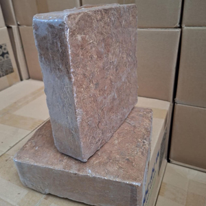 Bloc de tourbe de coco en gros, origine Vietnam, 100% fibres de coco pour le conditionnement du sol, la germination des graines et le jardinage - Product Image 2