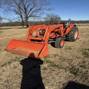 Tractor Kubota de Servicio Pesado, Maquinaria Agrícola con Motor Diésel, Exportación a Todo el Mundo - Product Image 1