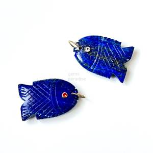 Pendentif Poisson en Lapis Lazuli AAAA, Collier en Argent 925 Fait Main avec Pierre Précieuse, Breloque en Cristal de Guérison Sculptée à la Main, Bijou de Luxe Tendance - Product Image 1
