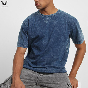 T-shirts décontractés à lavage acide, entièrement personnalisables, fabriqués en une seule couleur unie, nouvelle collection, très demandés, créez votre propre style. - Product Image 4