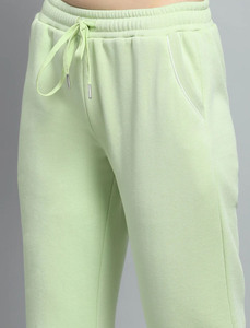 Conjunto Deportivo para Mujer, Fabricante de Marca Privada Personalizada, Traje Deportivo Premium, Proveedor OEM ODM, Conjuntos Deportivos de Algodón - Product Image 4